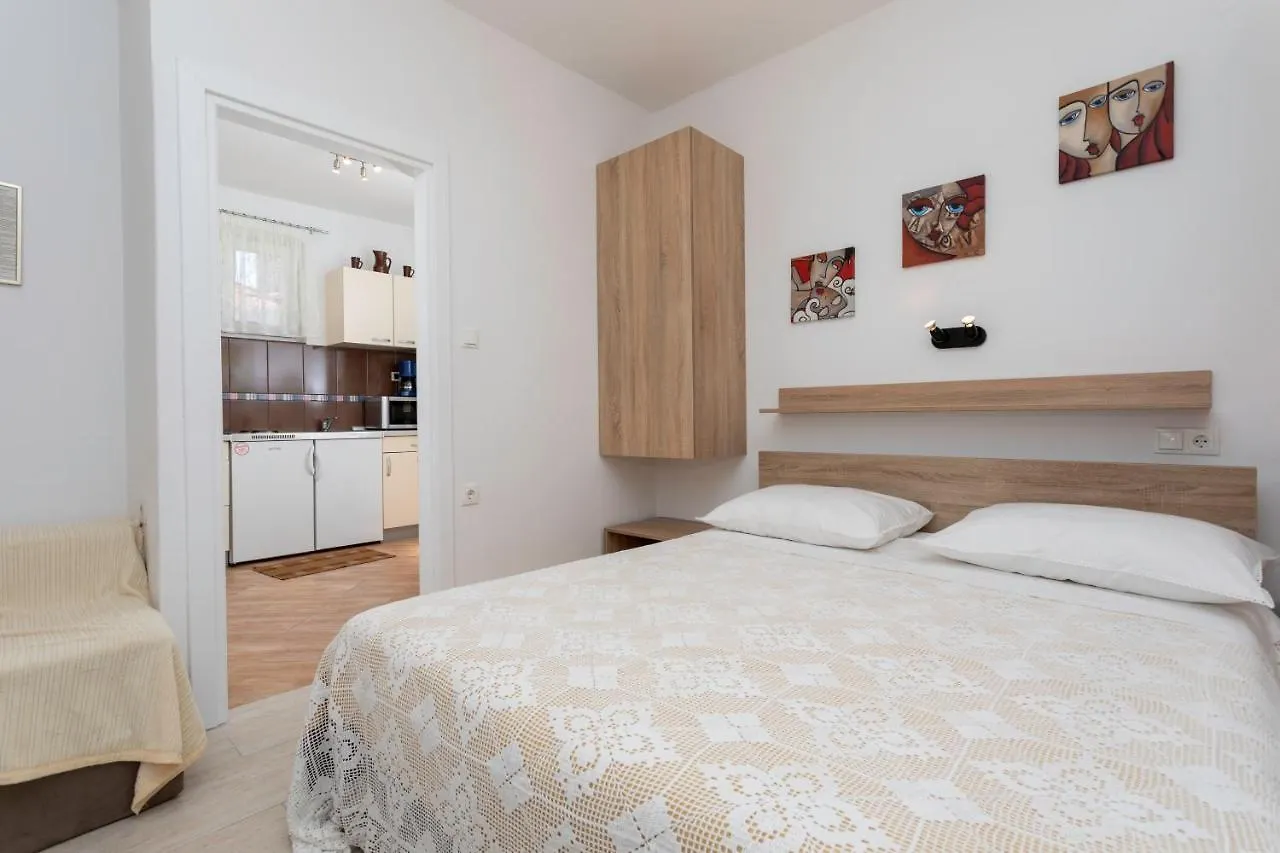 Apartments Hana Baska   Baska (Krk)