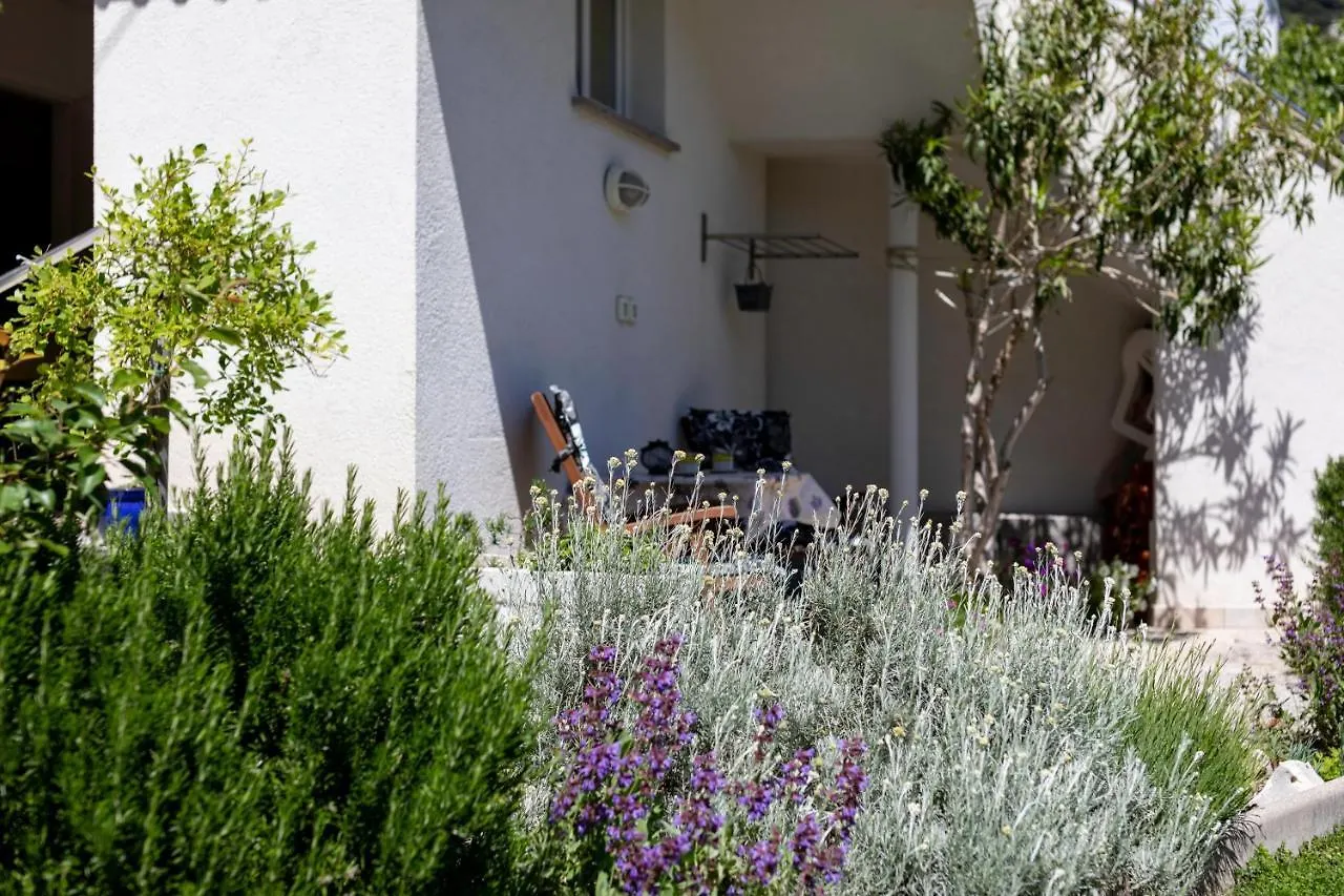 Apartments Hana Baska