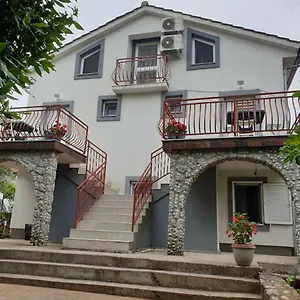  Apartman Pejo